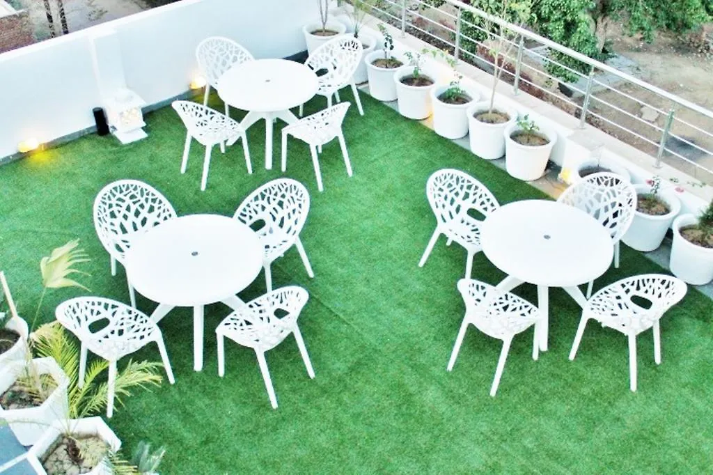 The Raj Vilas Agra  3*, Agra (Uttar Pradesh) Ινδία
