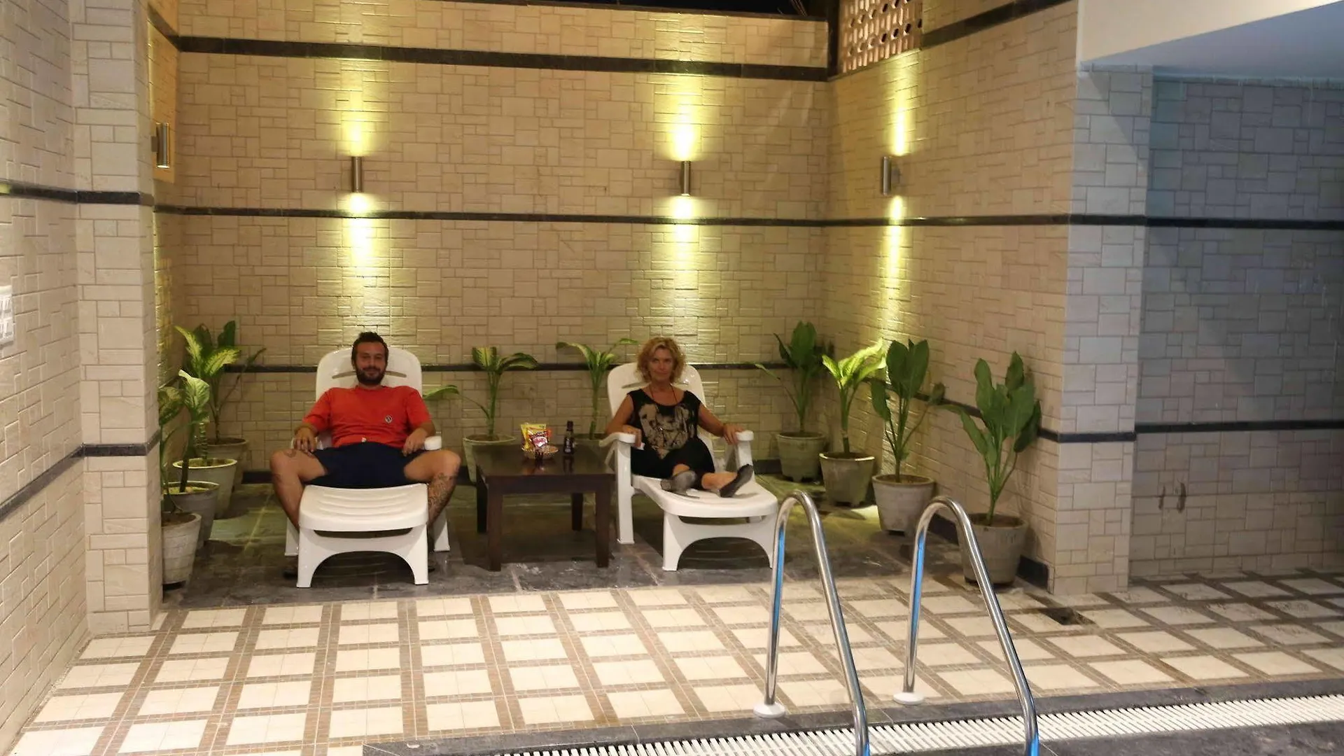 The Raj Vilas Agra  3*, Agra (Uttar Pradesh)