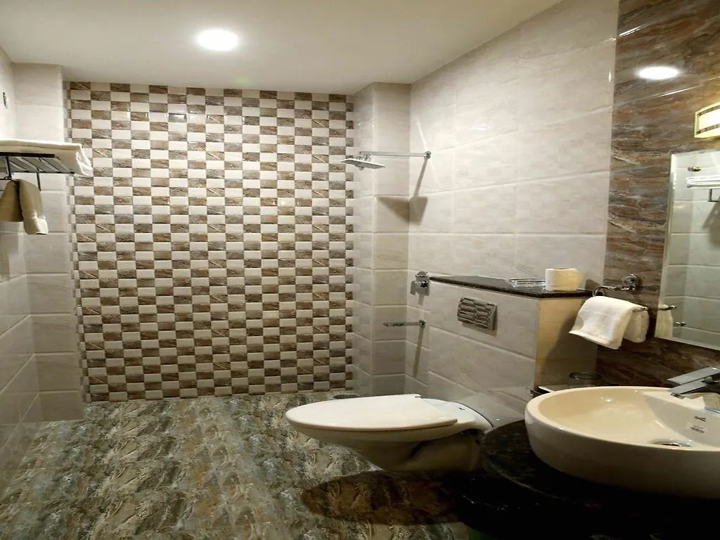 The Raj Vilas Agra  3*, Agra (Uttar Pradesh)