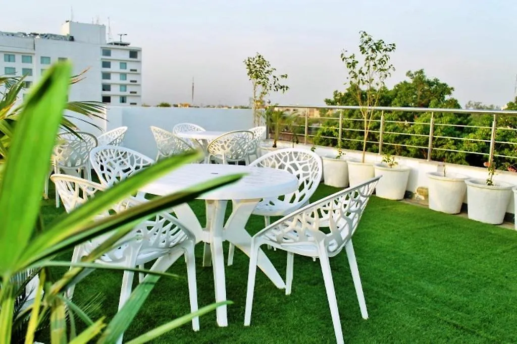 *** Hotel The Raj Vilas Agra  India