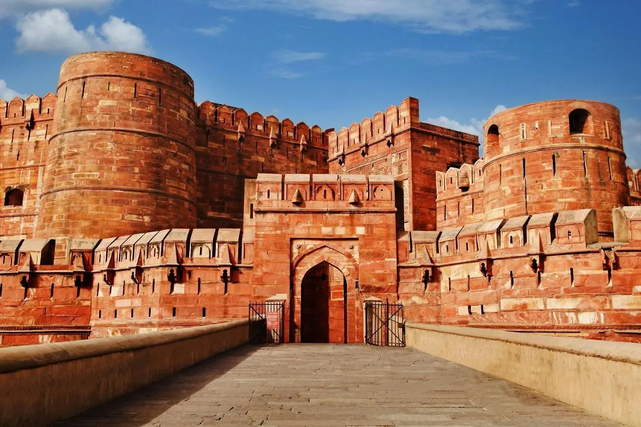 The Raj Vilas Agra  3*, Agra (Uttar Pradesh)